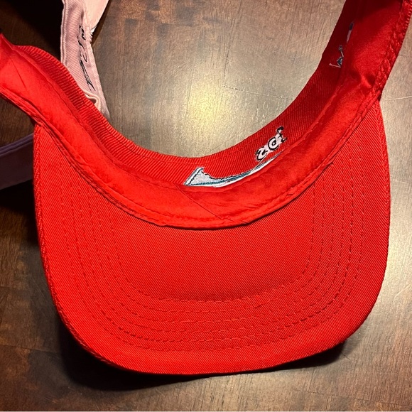 Bundle of 2 Los Cabos visors (adjustable backs) never worn - Picture 4 of 9